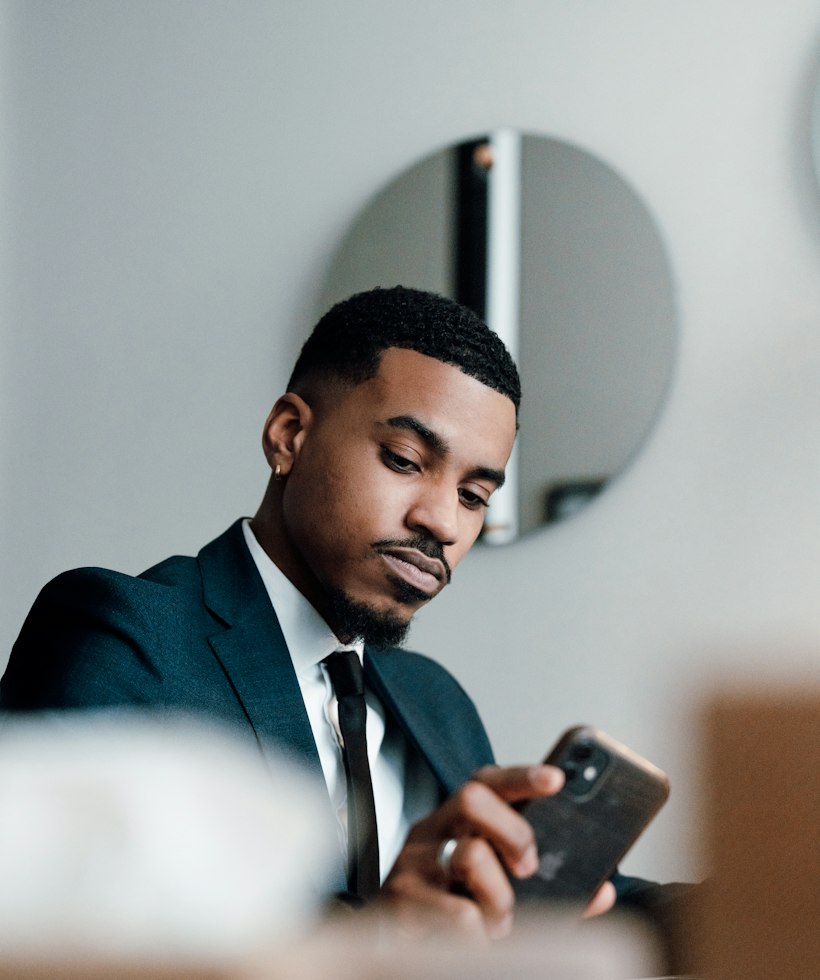 Whatsoza specialist running a managed WhatsApp operation for a business